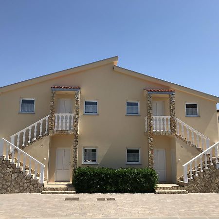 Apartments Villa Engeli Vir Buitenkant foto