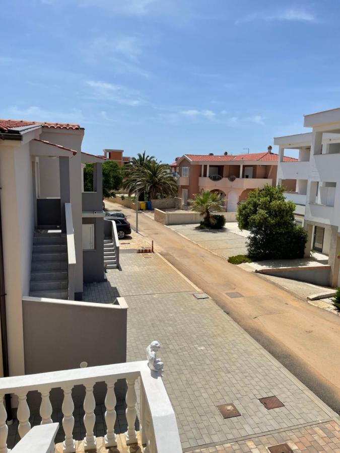 Apartments Villa Engeli Vir Buitenkant foto